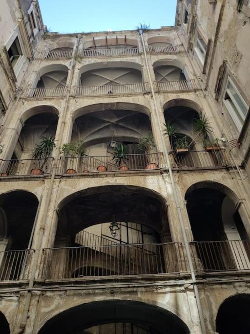 Fashion Cathedral Apartment, Centro Storico Napoli Exteriér fotografie